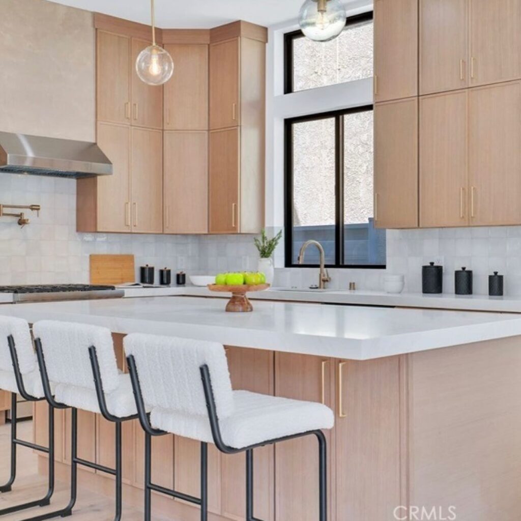 Instagram post from sunandsandrealestateca. This post is in position 3.